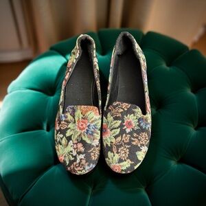 Floral Patterned Women's Loafers